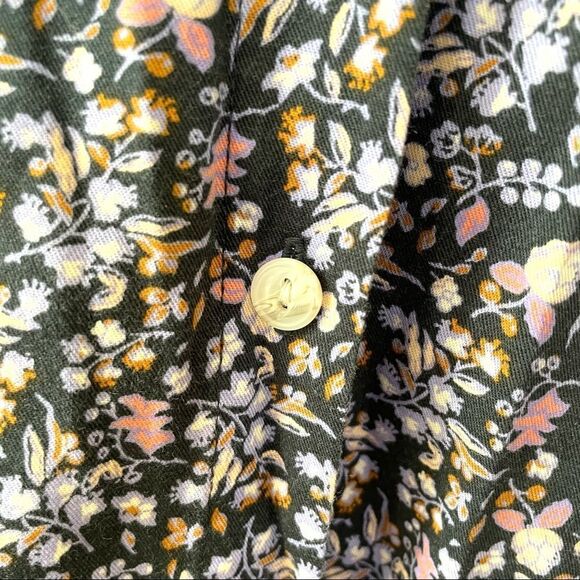 Universal Thread short sleeve button down navy floral shirt - Picture 5 of 12